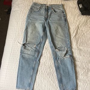 ZARA MOM JEANS